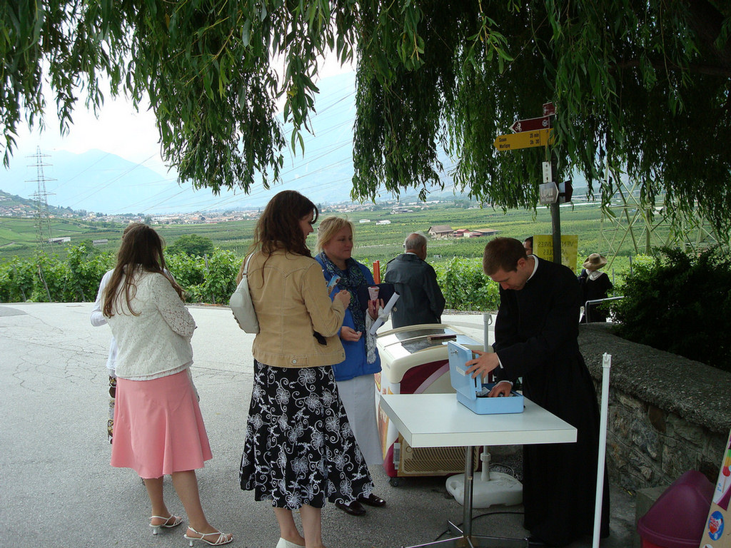 Episcopal Anniversary, Group 3