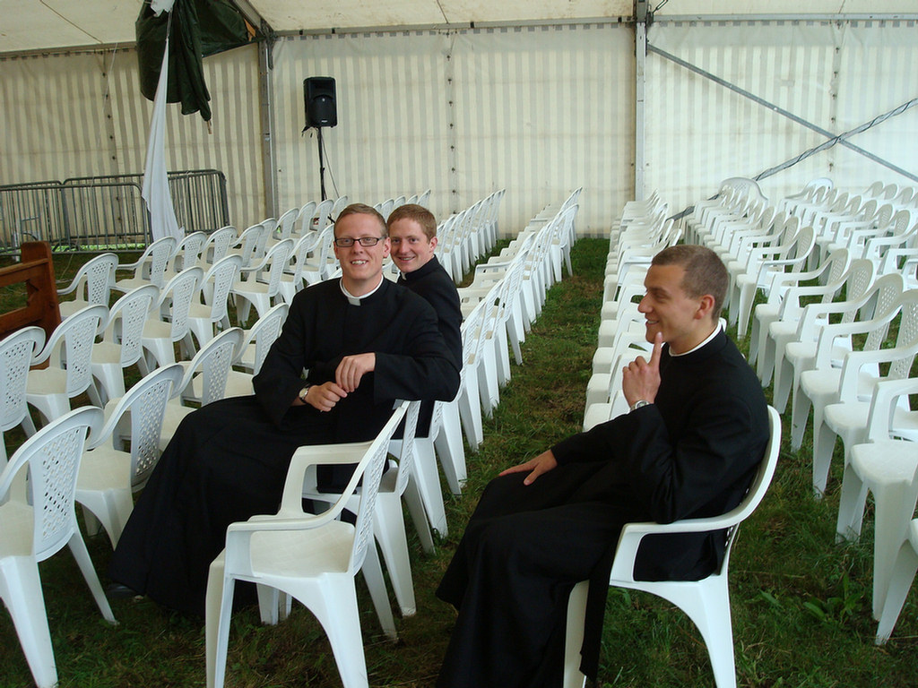 Episcopal Anniversary, Group 3