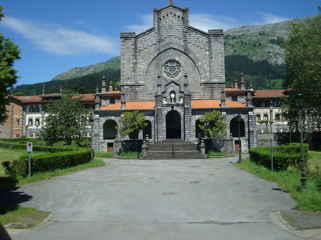 Lourdes Group 2