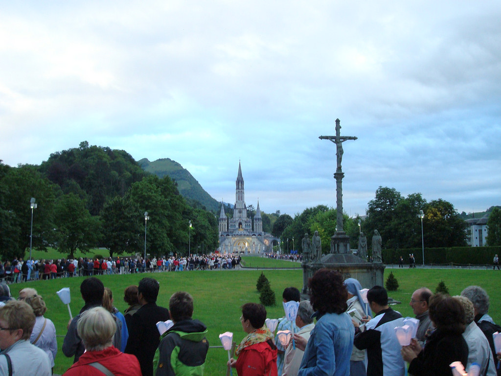 Lourdes Group 2