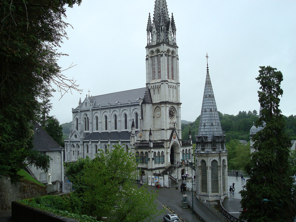 Lourdes Group 2