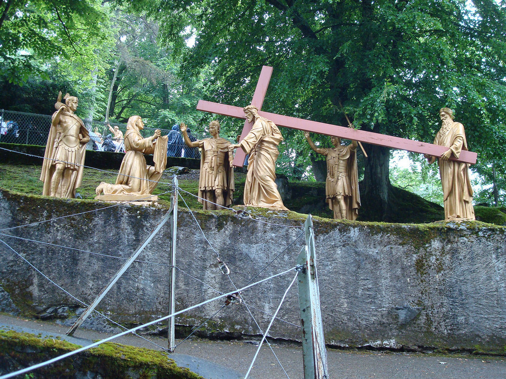 Lourdes Group 2