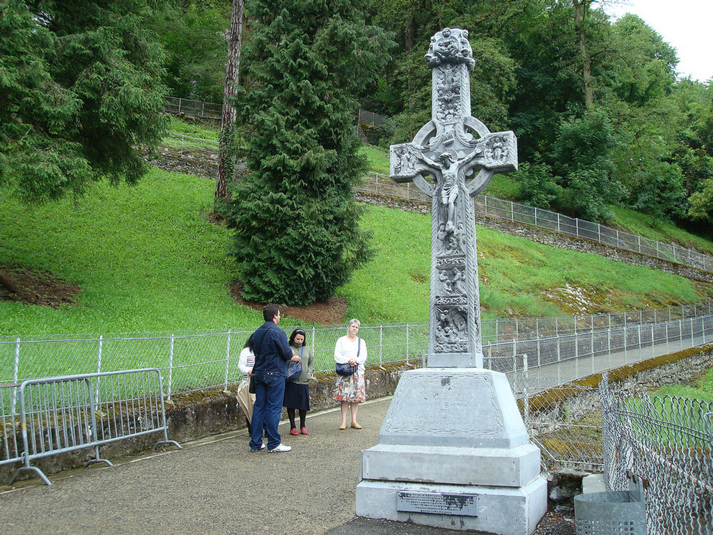 Lourdes Group 3