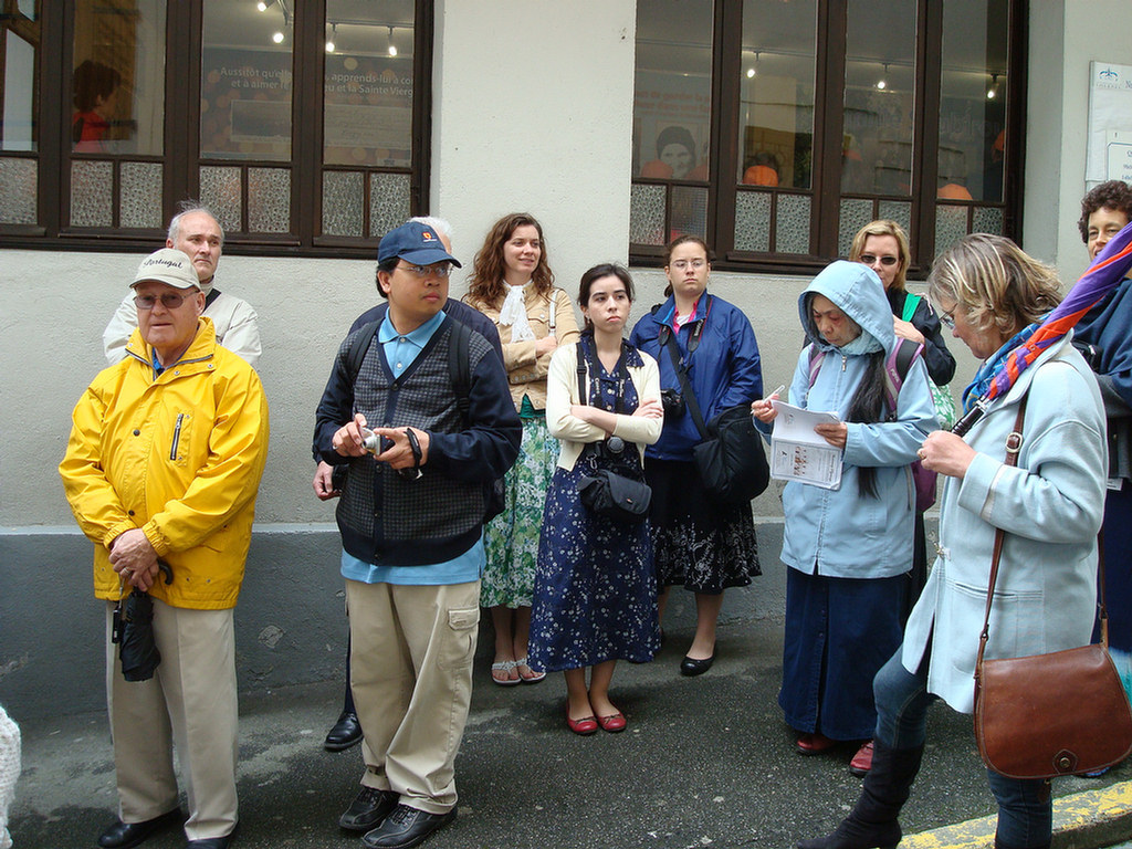 Lourdes Group 3