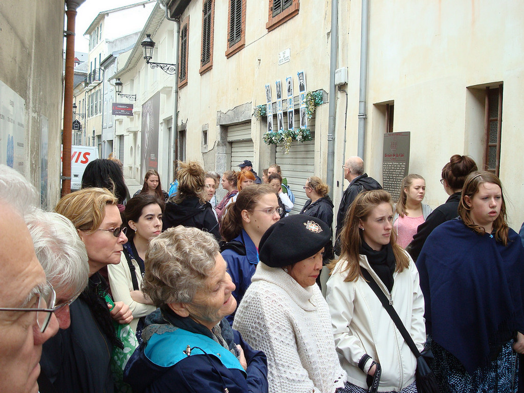 Lourdes Group 3